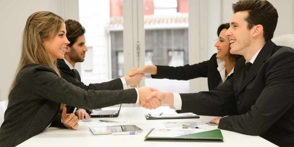 Overføre aksjer til holdingselskap